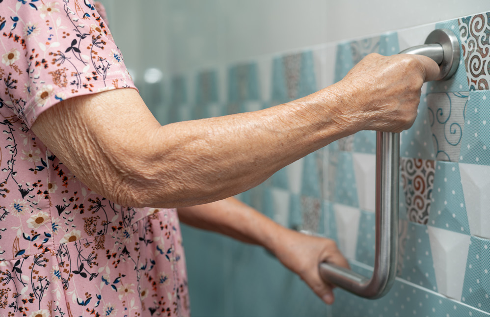 Bars in Shower